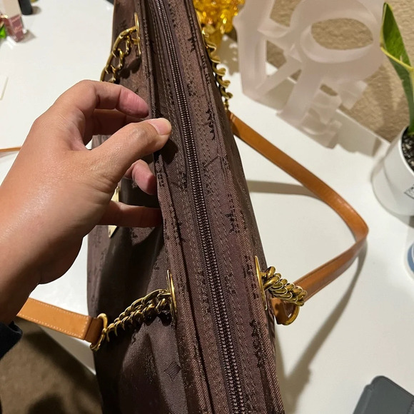 MCM Vintage Zippered Tote - Picture 11 of 16